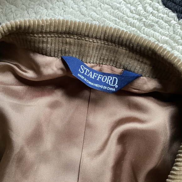 Stafford Corduroy Sports Coat, Tan
Sz 46R - Picture 10 of 13